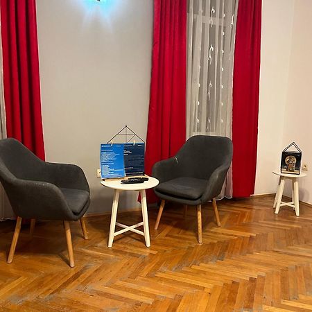 Schei Apartment 2 Brasov Luaran gambar