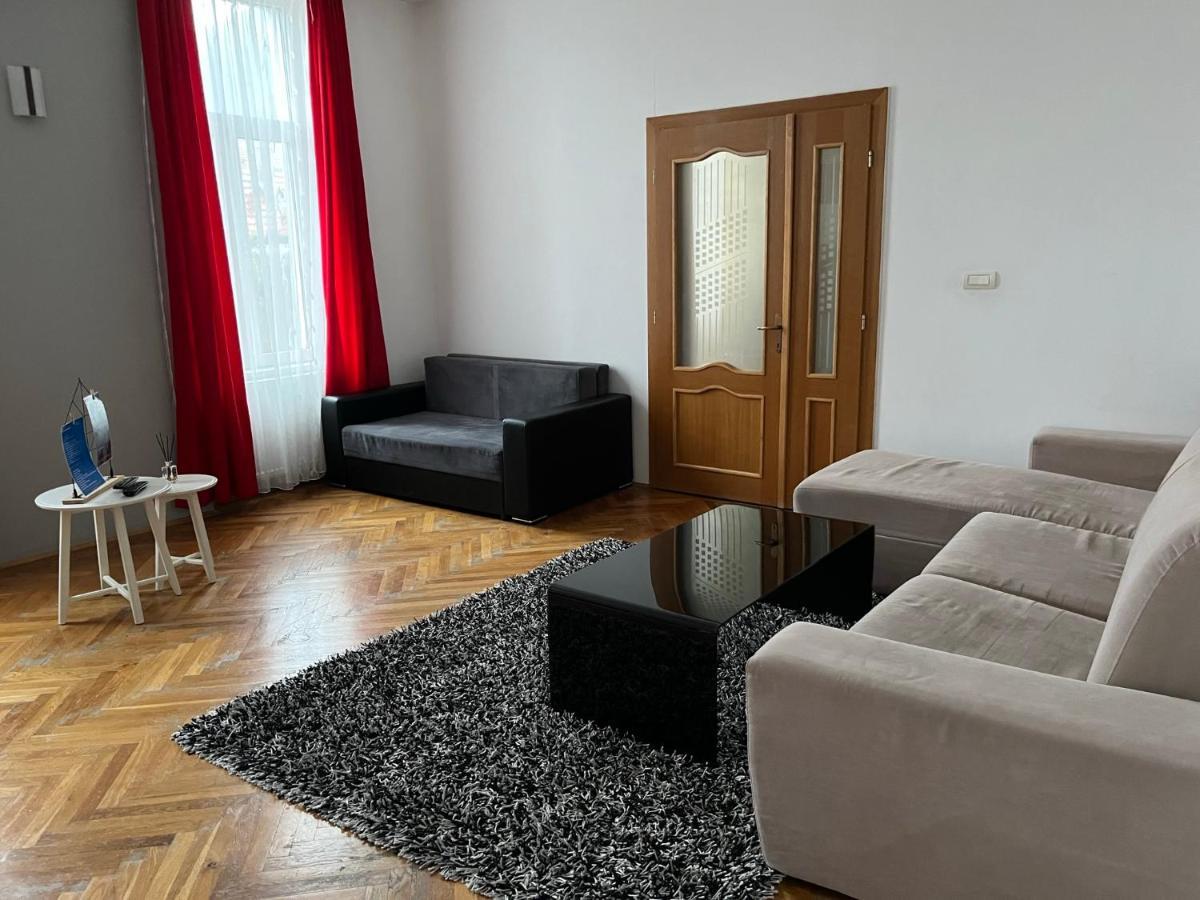 Schei Apartment 2 Brasov Luaran gambar