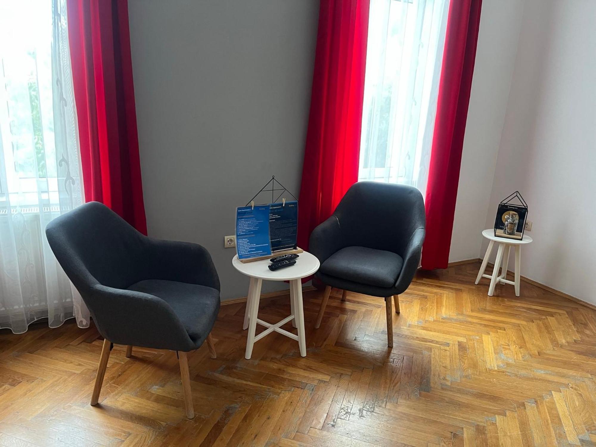 Schei Apartment 2 Brasov Luaran gambar