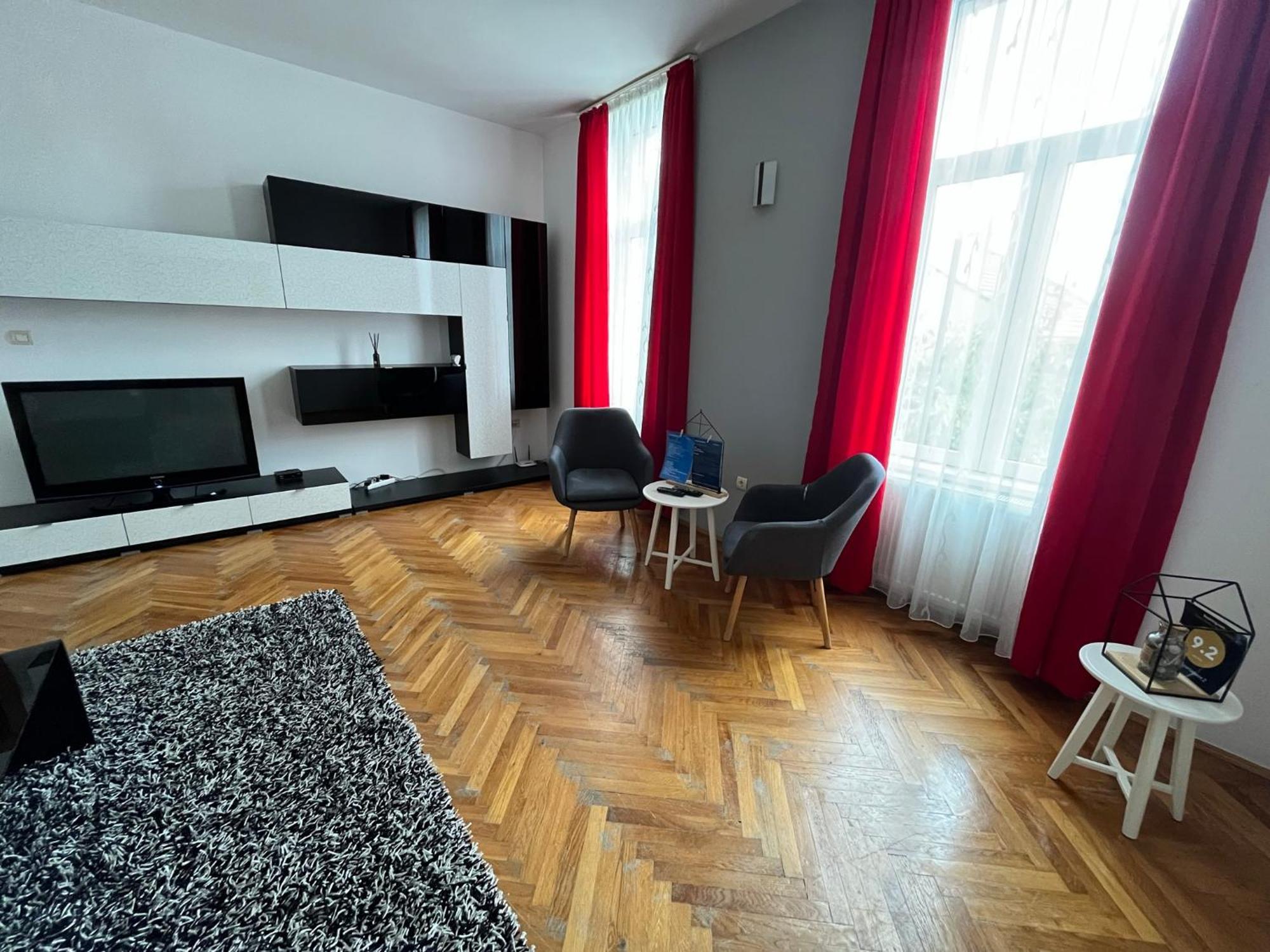 Schei Apartment 2 Brasov Luaran gambar