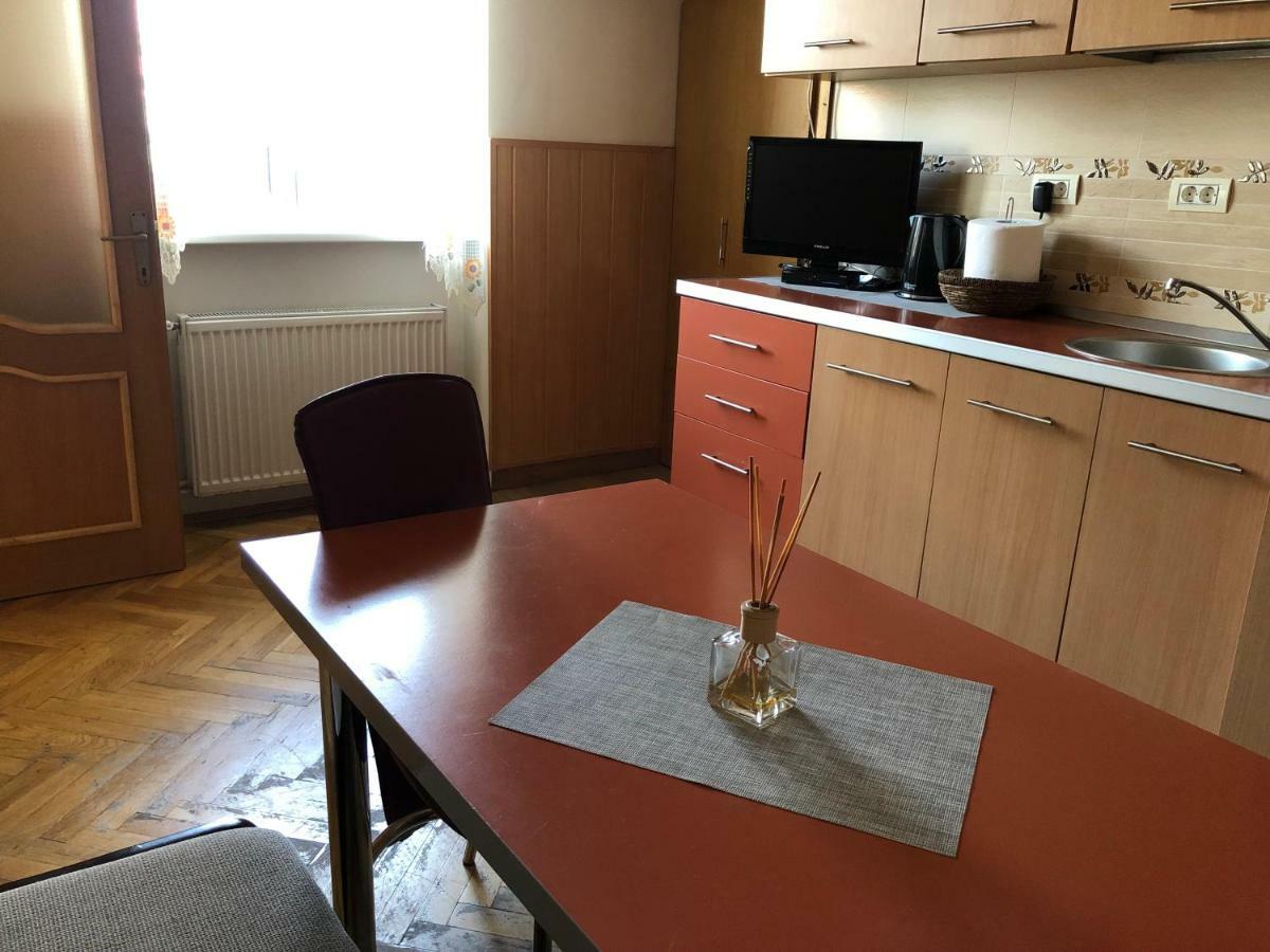 Schei Apartment 2 Brasov Luaran gambar